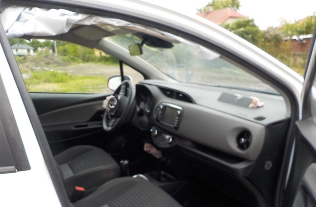 Toyota Yaris cena 22900 przebieg: 67796, rok produkcji 2018 z Mogilno małe 121